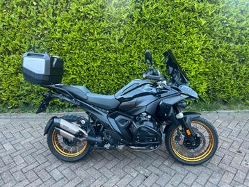 BMW R1300GS Triple Black Custom Gold beschikbaar voor biedingen