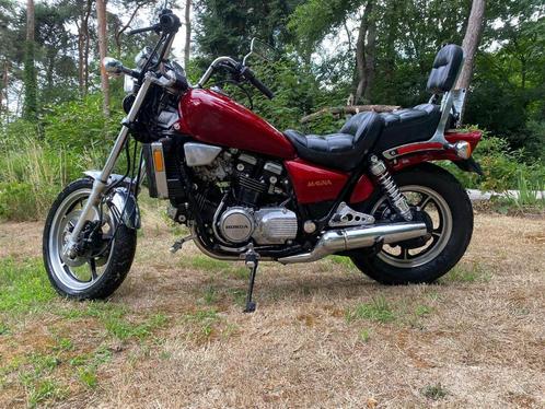 Honda Magna VF700C - series V45, Motos, Motos | Honda, Particulier, 4 cylindres, Enlèvement