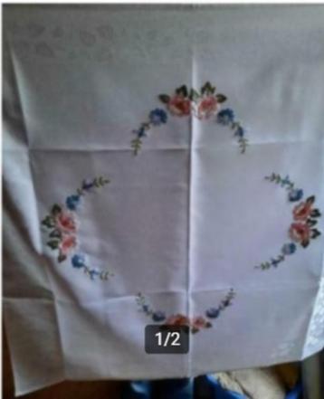 Zelf gemaakte tafeldoek - Nieuw ! beschikbaar voor biedingen