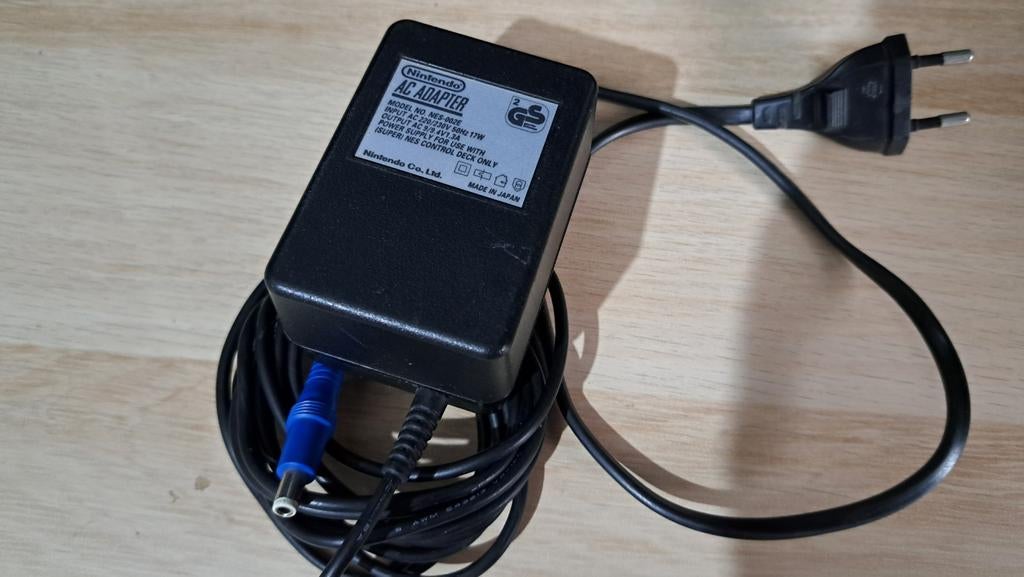 Super Nintendo SNES originele voeding, Games en Spelcomputers, Spelcomputers | Nintendo Super NES, Ophalen of Verzenden, Zo goed als nieuw