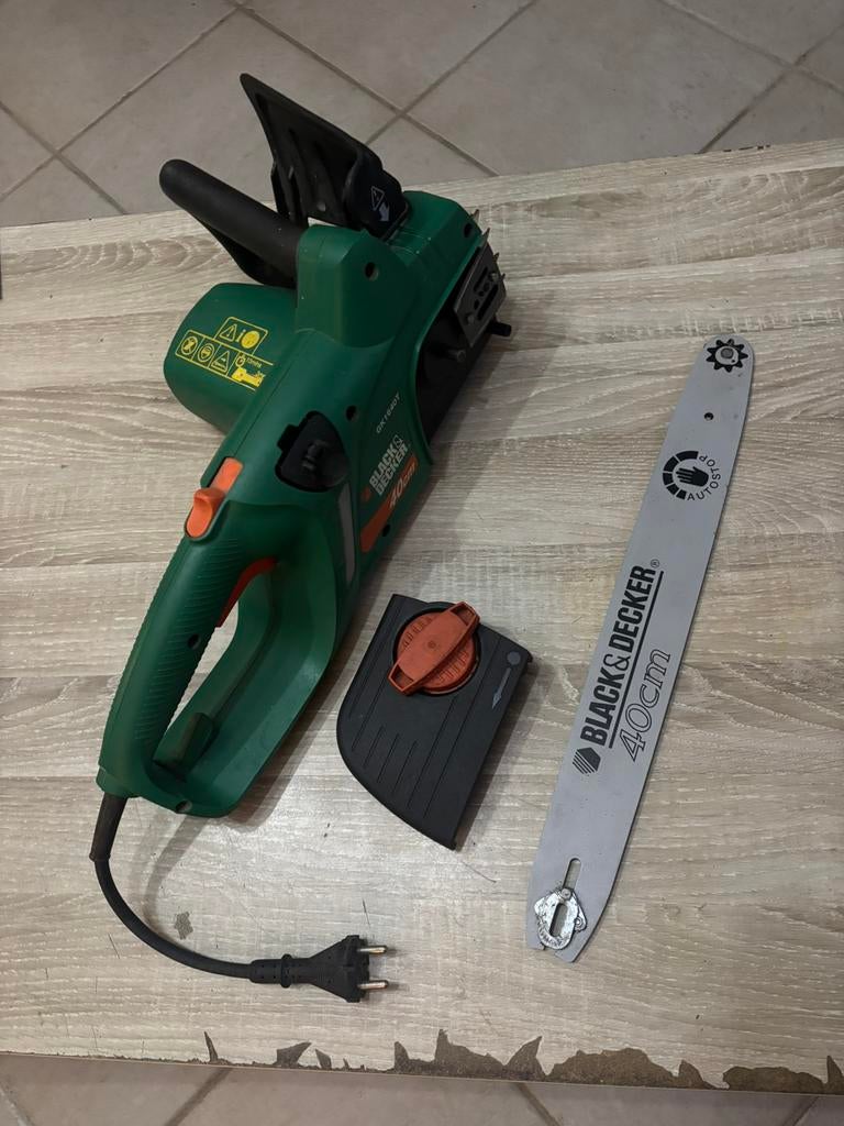 Tronçonneuse black & Decker électrique, Jardin & Terrasse, Enlèvement ou Envoi, Comme neuf, Électrique