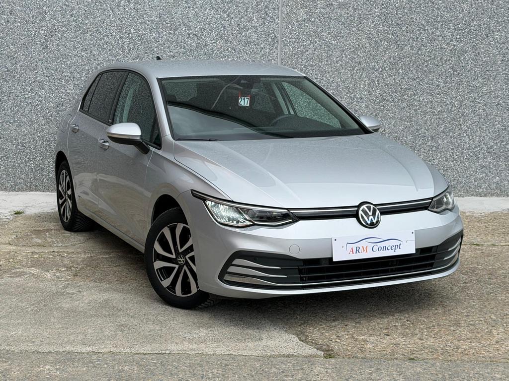 Volkswagen Golf 8 1.0 eTSI essence 2022 automatique Garantie, Auto's, Stof, Euro 6, Bedrijf, Berline