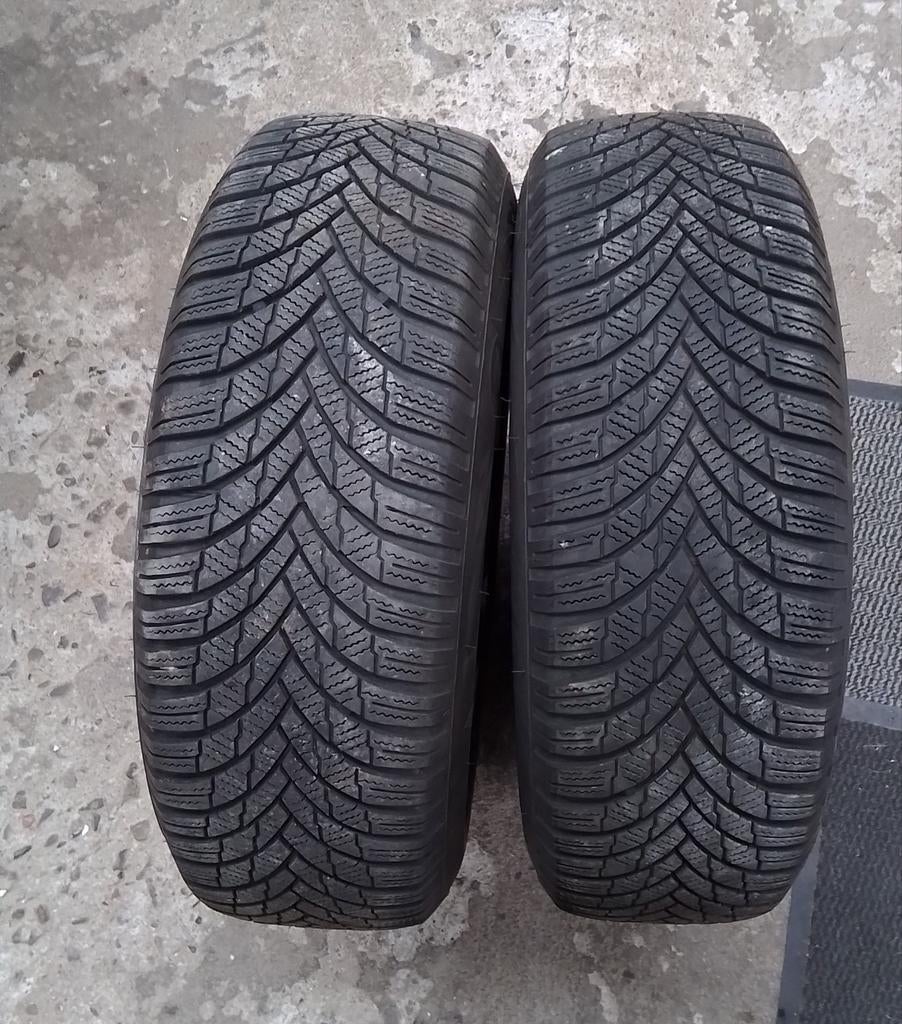 2 pneus neige d’occasion, Pneu(s)
