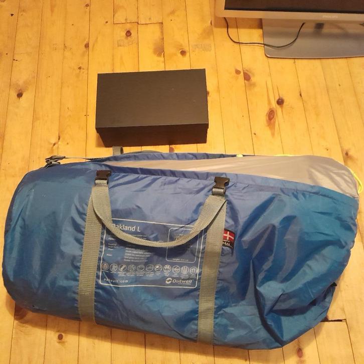 tenten, Caravans en Kamperen, Tenten, tot en met 4, Zo goed als nieuw, Ophalen