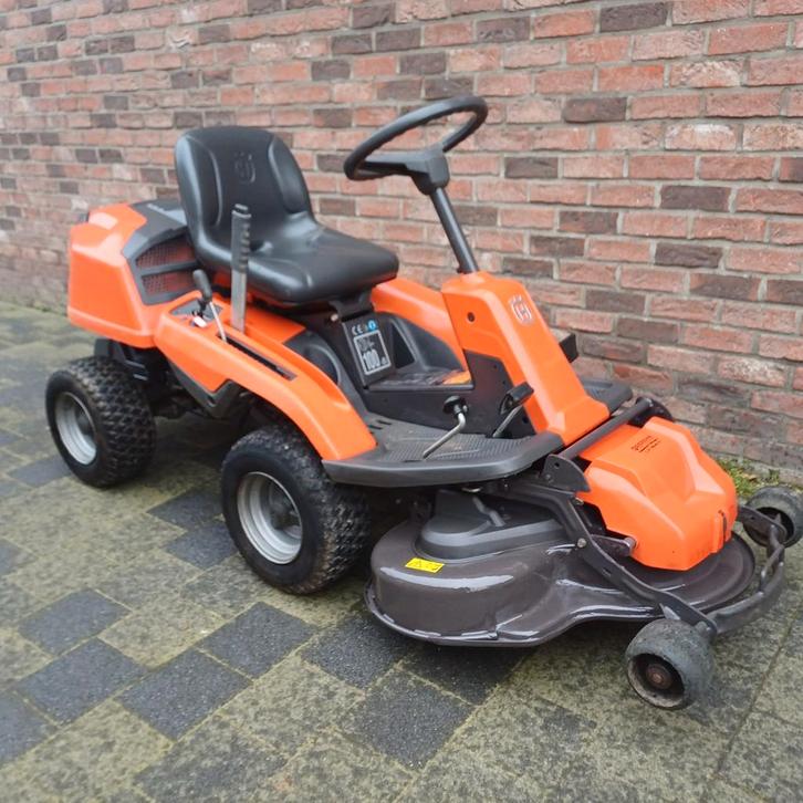 Zitmaaier husqvarna rider r216 frontmaaier briggs 15.5 pk, Tuin en Terras, Zitmaaiers, Ophalen