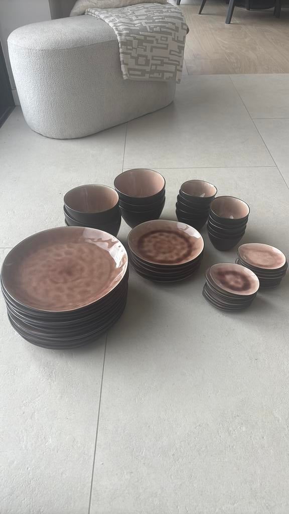 Servies te koop, Maison & Meubles, Enlèvement, Comme neuf, Autres styles, Assiettes(s)