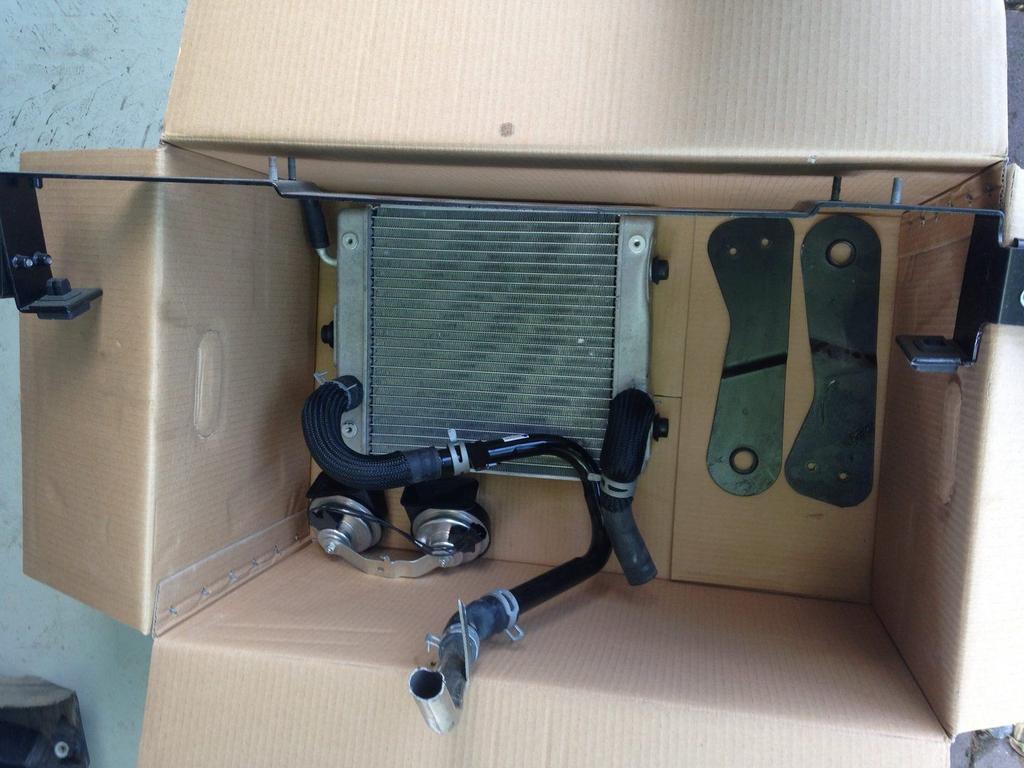 Fisker radiateur met slangen en buigels, Gebruikt, -, -, Ophalen of Verzenden