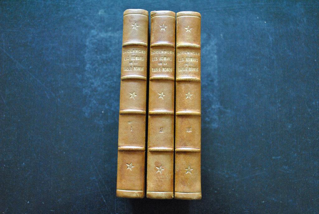 Jacques BOULENGER LES ROMANS DE LA TABLE RONDE 3 TOMES RARE, Ophalen of Verzenden, Gelezen