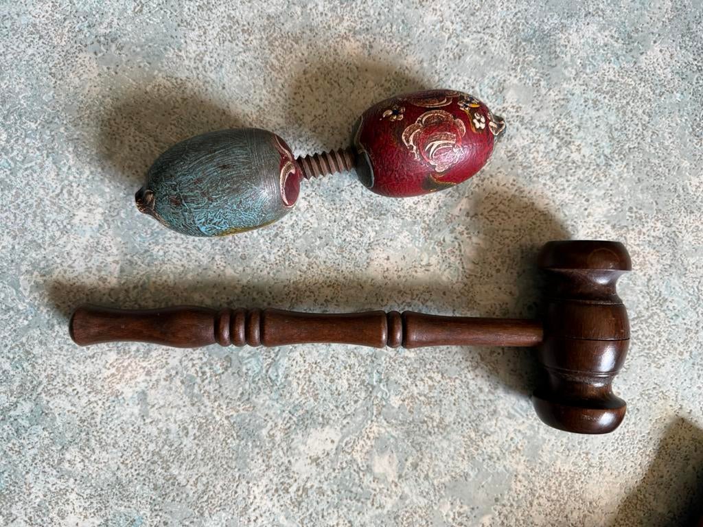 Houten notenkraker en veilinghamer, Ophalen of Verzenden