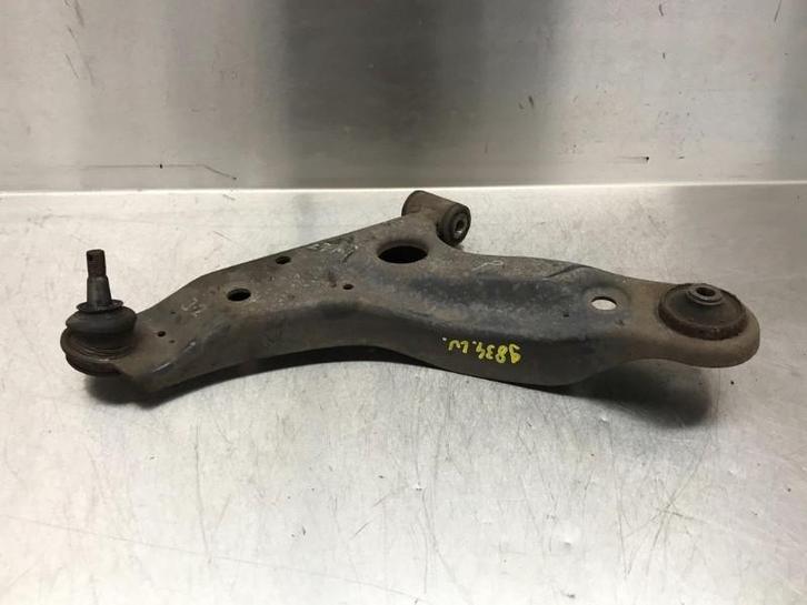 DRAAGARM LINKS VOOR ONDER Suzuki Alto (01-2009/-), Auto-onderdelen, Ophanging en Onderstel, Suzuki, Gebruikt