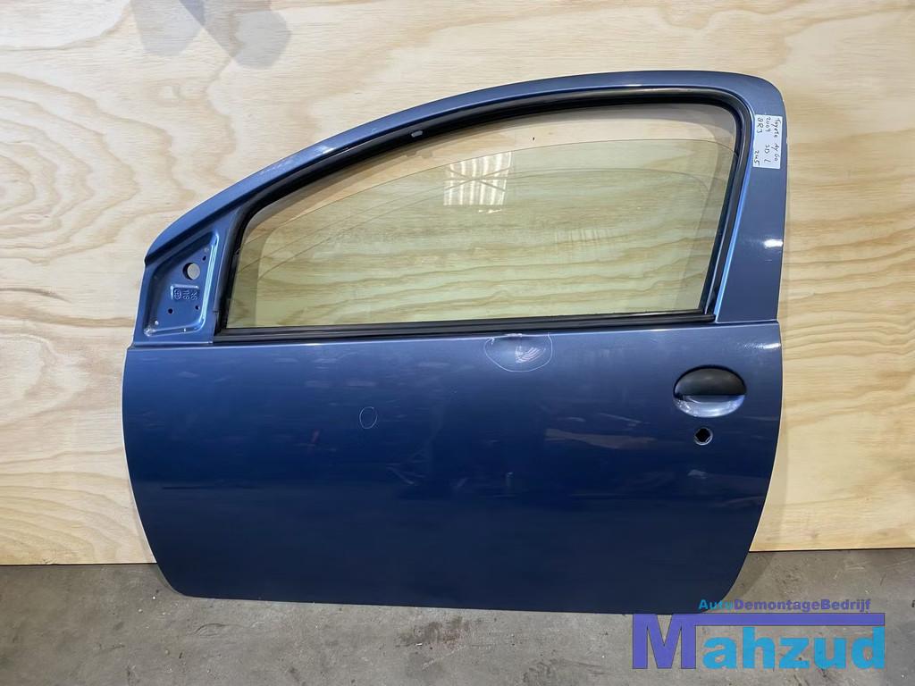 TOYOTA AYGO Links deur 3drs blauw 8R3 PORTIER 2005-2014, Auto-onderdelen, Info@toyota.co.jp, Gebruikt, Deur, Toyota Motor Corporation