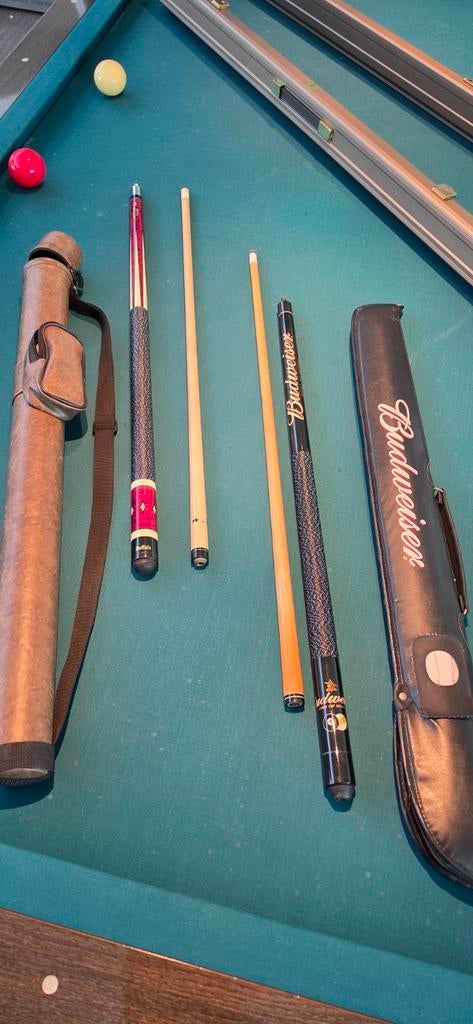 Pool keus Buffalo en Budweiser. Prima staat!, Sport en Fitness, Biljarten en Poolen, Ophalen of Verzenden