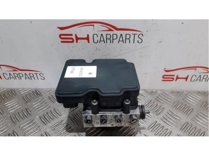 ABS Pomp van een Mercedes A-Klasse, Auto-onderdelen, Elektronica en Kabels, Mercedes-Benz, Gebruikt, 3 maanden garantie, Ophalen of Verzenden