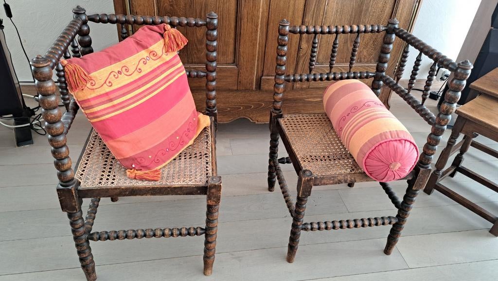 Antieke bobbin stoelen met biezen zitting – set van 2 – land, Enlèvement