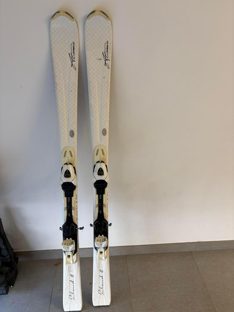 Skis atomic wit, Carving, Skis, 140 à 160 cm, Enlèvement