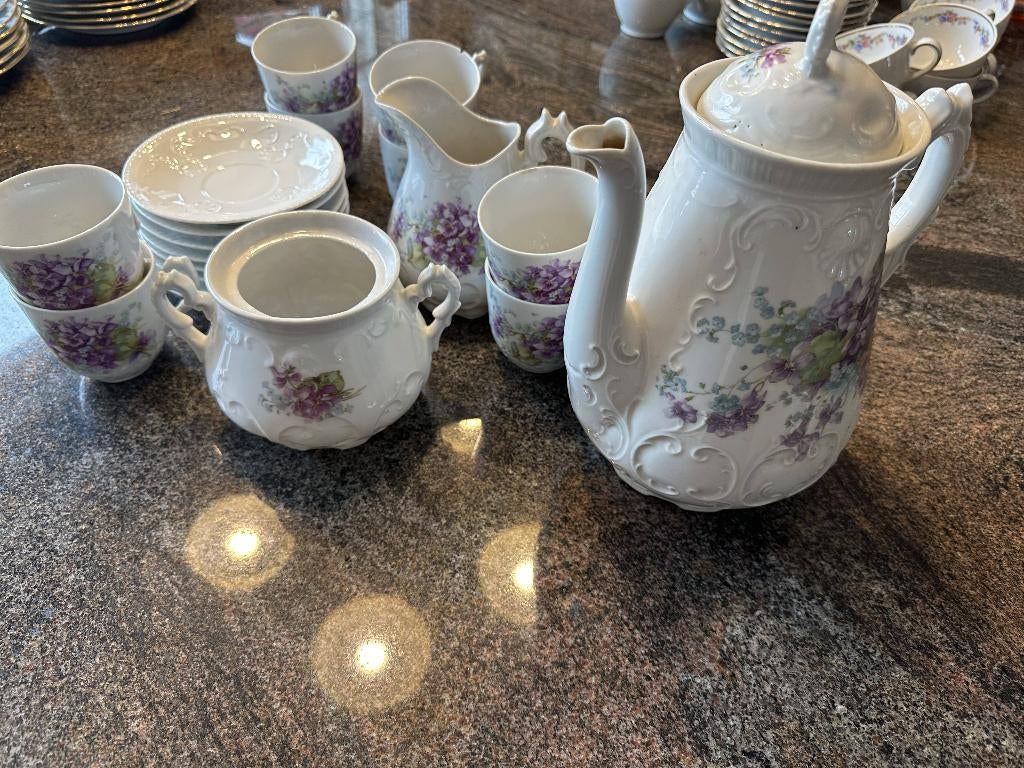 Vintage koffieservies, Ophalen