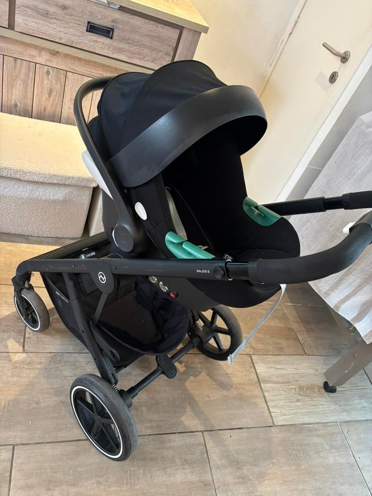 Zwarte cybex buggy + maxi cosi te koop, Gebruikt, Combiwagen, Met reiswieg, Ophalen