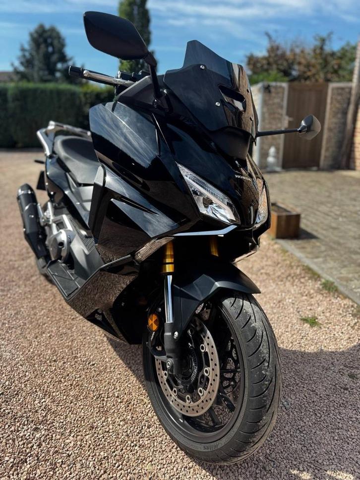 Scooter Honda forza 750, Motos, Motos | Honda, Particulier, Scooter, 2 cylindres, ABS, Échappement sport, Enlèvement