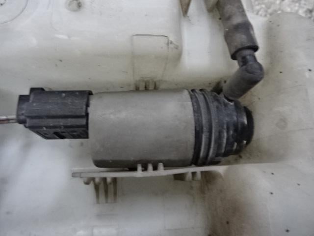 LAVE-GLACE POMPE AVANT BMW 5 serie (E60) (12-2001/03-2010), Utilisé, BMW