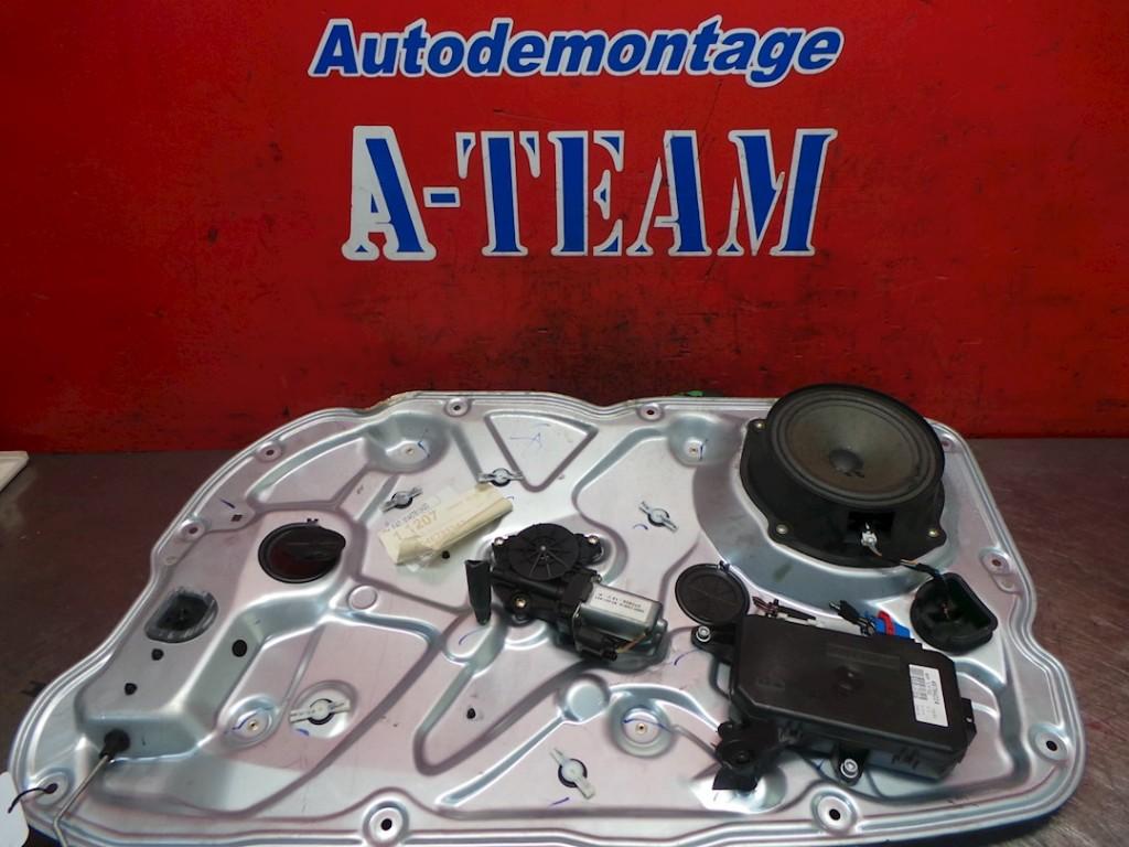 VITRE MECANISME AVANT DROIT Stilo (192A / B) (46784224), Utilisé, Fiat