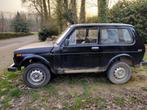 épave de Lada Niva 1982 Plus avec de nombreuses pièces, Niva, Boîte manuelle, Noir, 2 portes