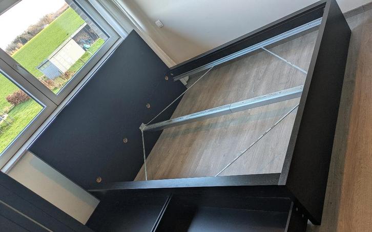 Cadre de lit Ikea MALM 160x200 noir + 4 tiroirs de rangement, Huis en Inrichting, Slaapkamer | Bedden, Gebruikt, Tweepersoons