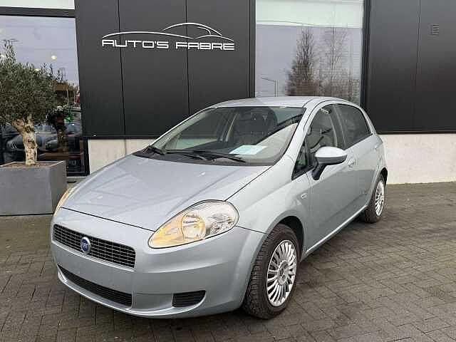 Fiat Grande Punto 1.2i 8v Dynamic Airco 111000km, Auto's, Fiat, Particulier, Grande Punto, ABS, Airbags, Airconditioning, Boordcomputer