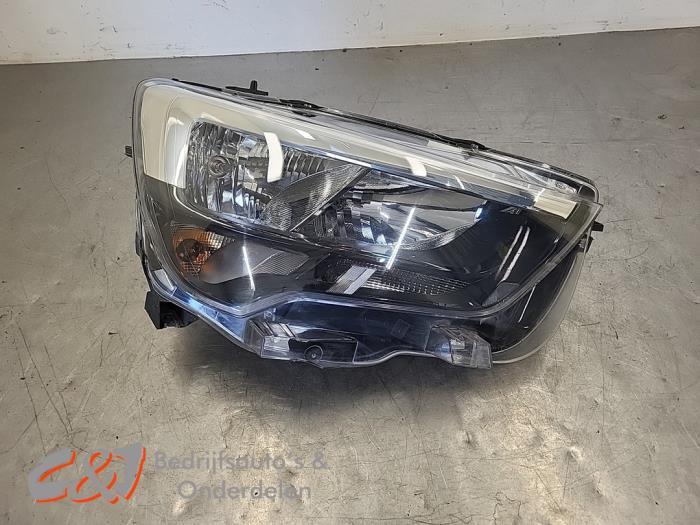 Phare droit d'un Opel Combo, Autos : Pièces & Accessoires, Éclairage, -, Opel, 3 mois de garantie, Utilisé