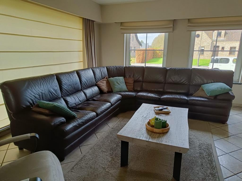 Leren hoekzetel, Ophalen