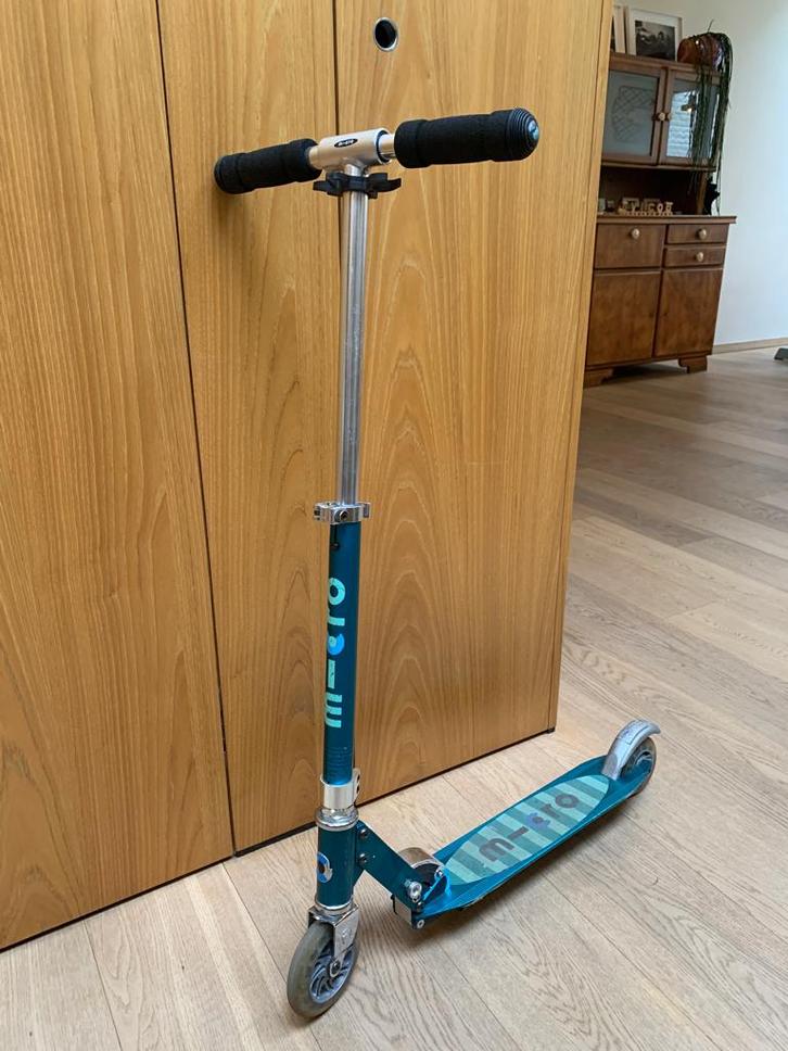 Opvouwbare step lichtjes - MICRO sprint LED petrol strepen, Fietsen en Brommers, Steps, Gebruikt, Gewone step, Ophalen