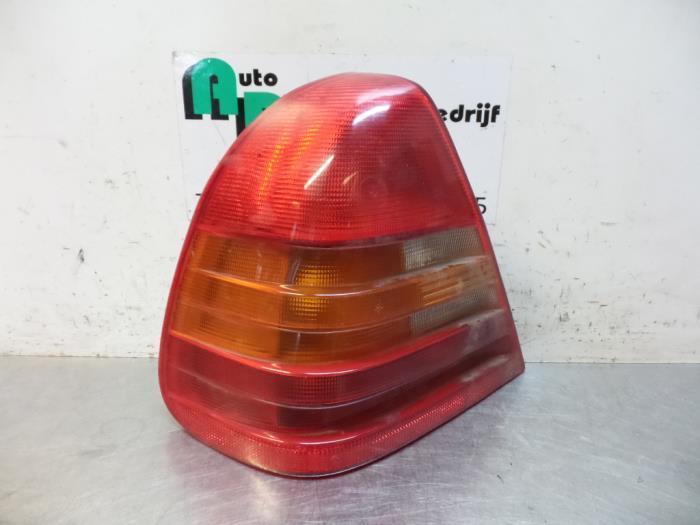 Achterlicht links van een Mercedes C-Klasse (C-Klasse 93-), Auto-onderdelen, Verlichting, Mercedes-Benz, Gebruikt, Ophalen of Verzenden