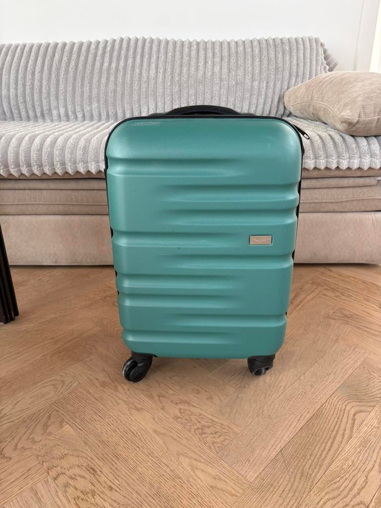 Cabinekoffer 52 cm, Handtassen en Accessoires, Koffers, Ophalen of Verzenden, Zo goed als nieuw, Hard kunststof