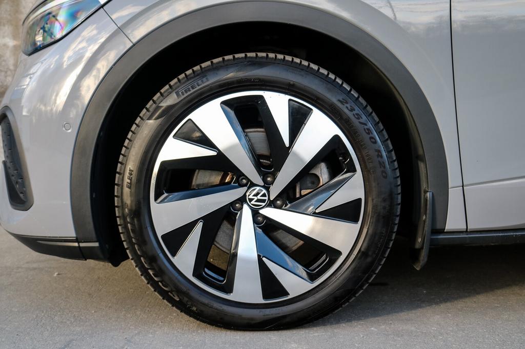 Volkswagen ID.5 Pro Performance WARMTEPOMP TREKHAAK, 0 kg, Argent ou Gris, ID.5, 0 kg