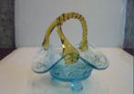 ANC. PANIER en VERRE BLEU avec ANSE TORSADEE, Enlèvement