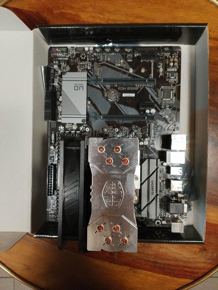 MB Gigabyte B560 + CPU intel i5  11Gen + 64GB Ram, Informatique & Logiciels, Cartes mères, Comme neuf, Intel, DDR4, Enlèvement