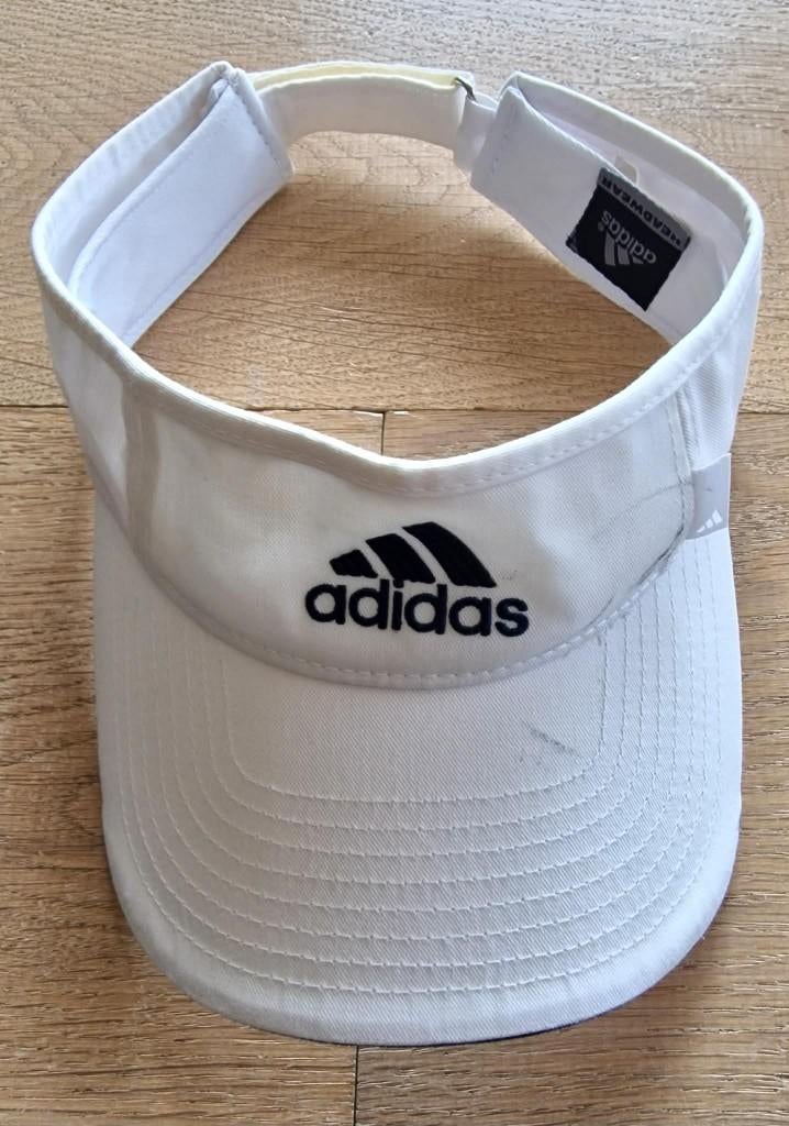 Adidas Golf zonneklep, Kleding | Dames, Hoeden en Petten, Adidas, Pet, Gedragen, One size fits all