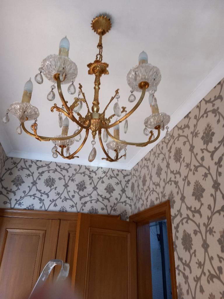 Lot de 4 lustres, Enlèvement