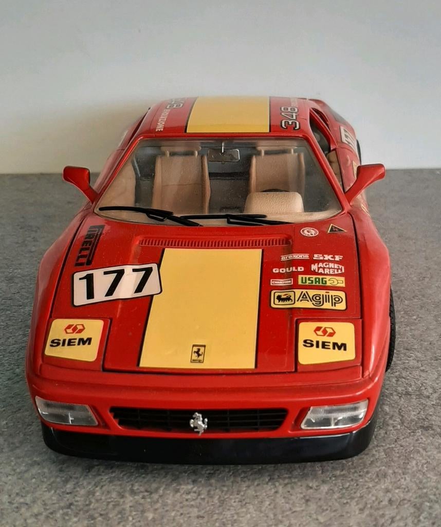 Ferrari 348
1989 1:18 lettrage n 177, Enlèvement