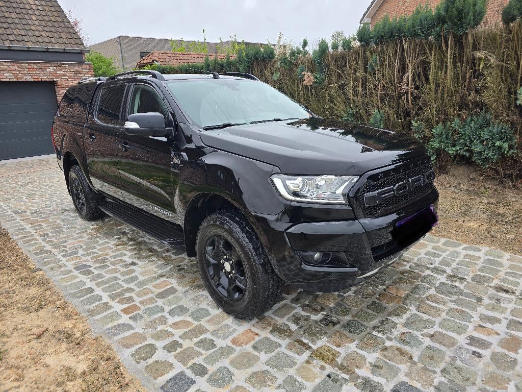 Ford ranger 3.2L limitid black edition, Auto's, Ford, Automaat, 2316 kg, Zwart, Leder