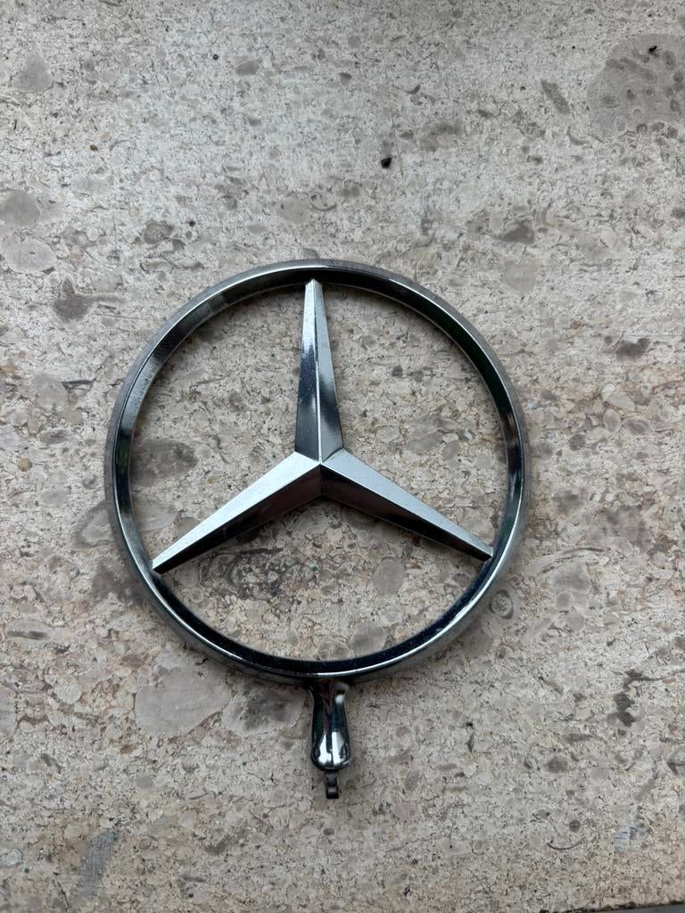 Mercedes logo origineel, Ophalen