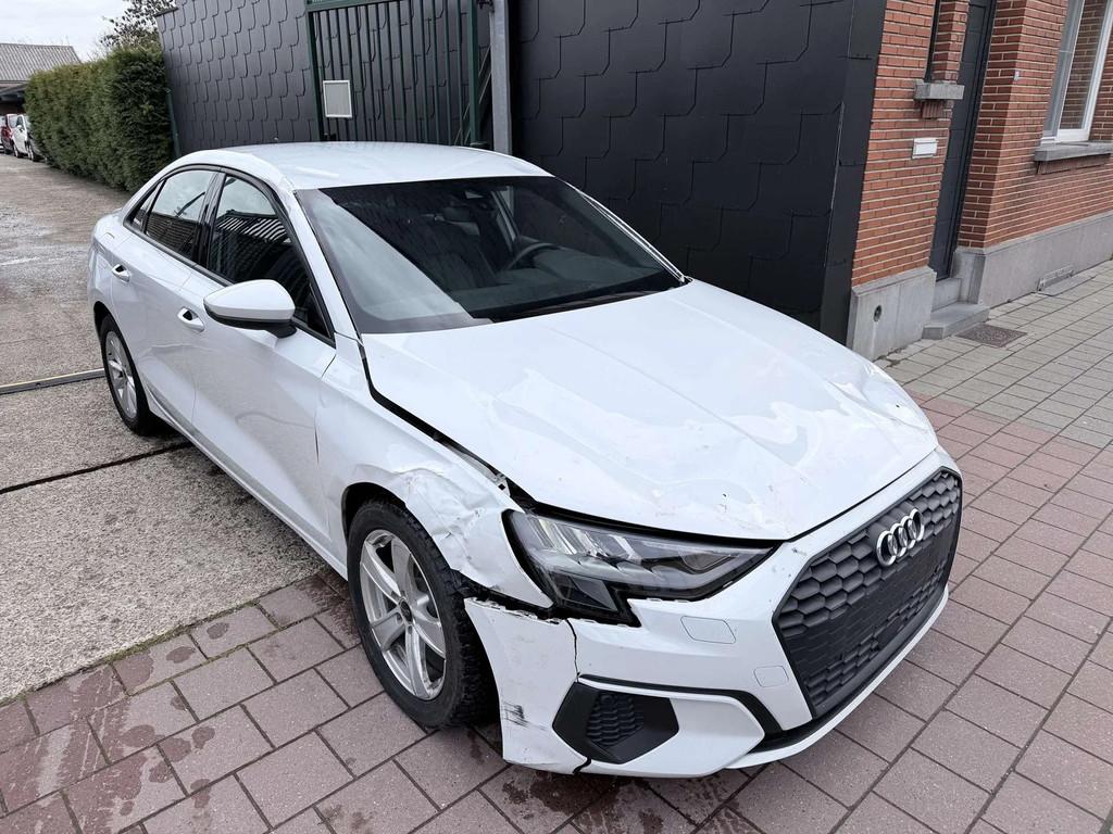Audi A3 SEDAN 30 TDi EDITION Advanced (bj 2021), Auto's, Audi, 4 deurs, Stof, Gebruikt, 4 cilinders