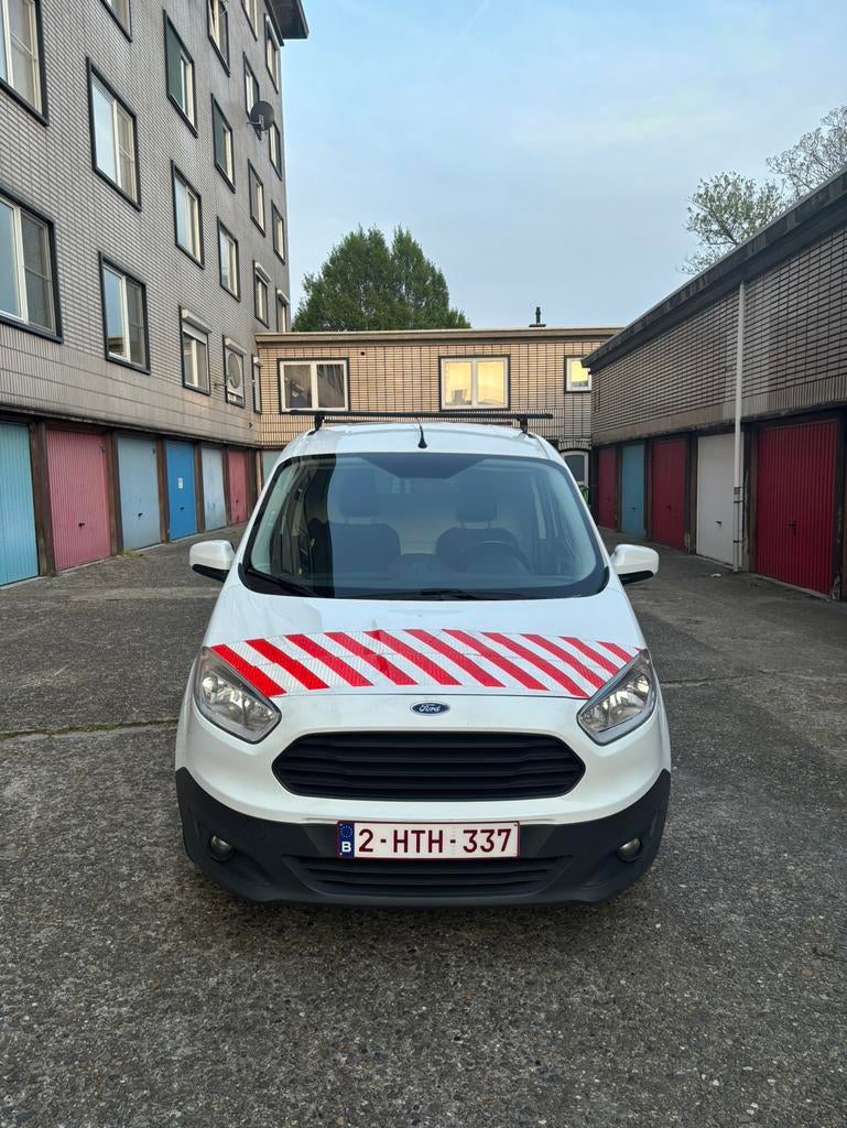 Ford Transit Courier TE KOOP !!!