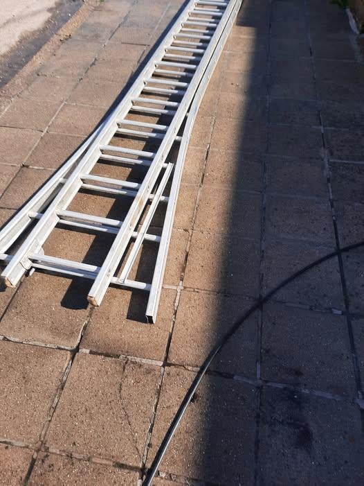2x4m50 dubbele aluminium ladder, Ophalen, Zo goed als nieuw, Ladder, 4 meter of meer