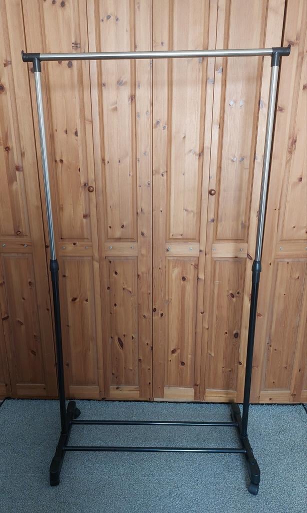 Tringle à vêtements, Enlèvement