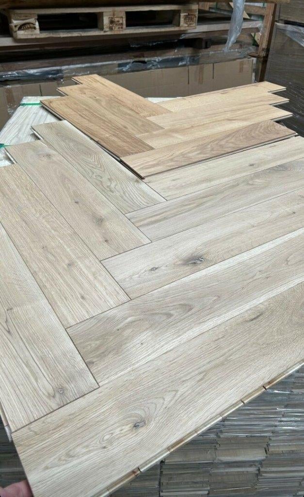 ACTION>> PARQUET EN CHÊNE À CHEVRONS, 120X600 MM !, Bricolage & Construction, Bâches & Films, Enlèvement