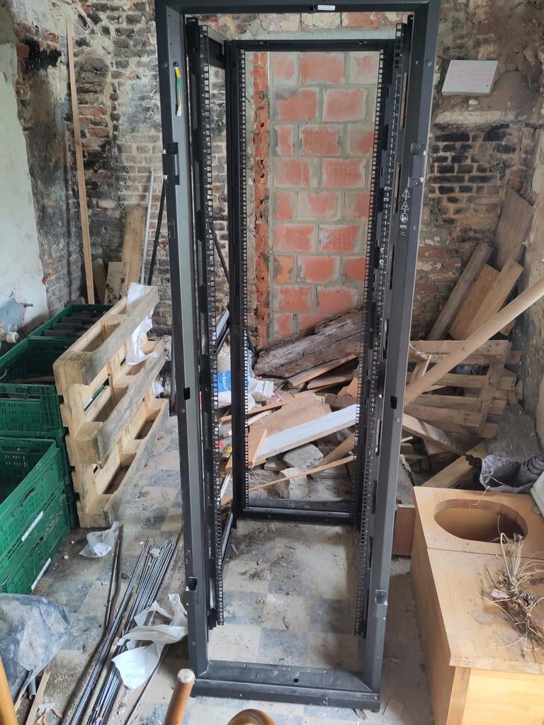 Structure étagère pour serveur informatique, Jardin & Terrasse