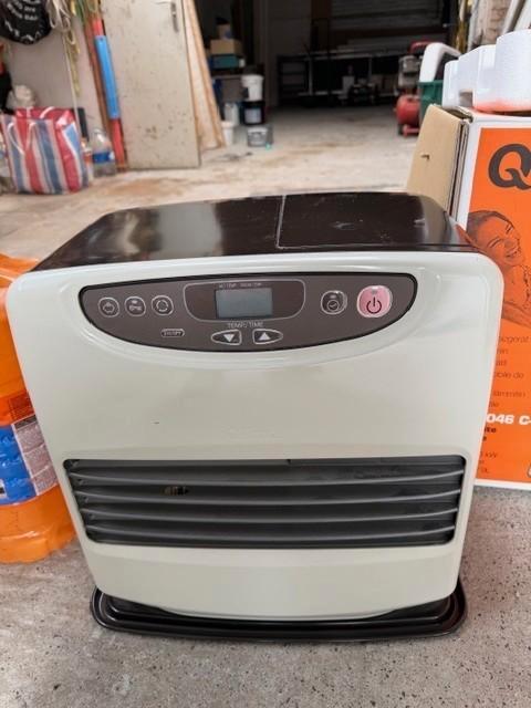 poêle au kérosène, Maison & Meubles, Poêles, Comme neuf, Autoportant, Chauffage au kérosène, Autres carburants, Enlèvement