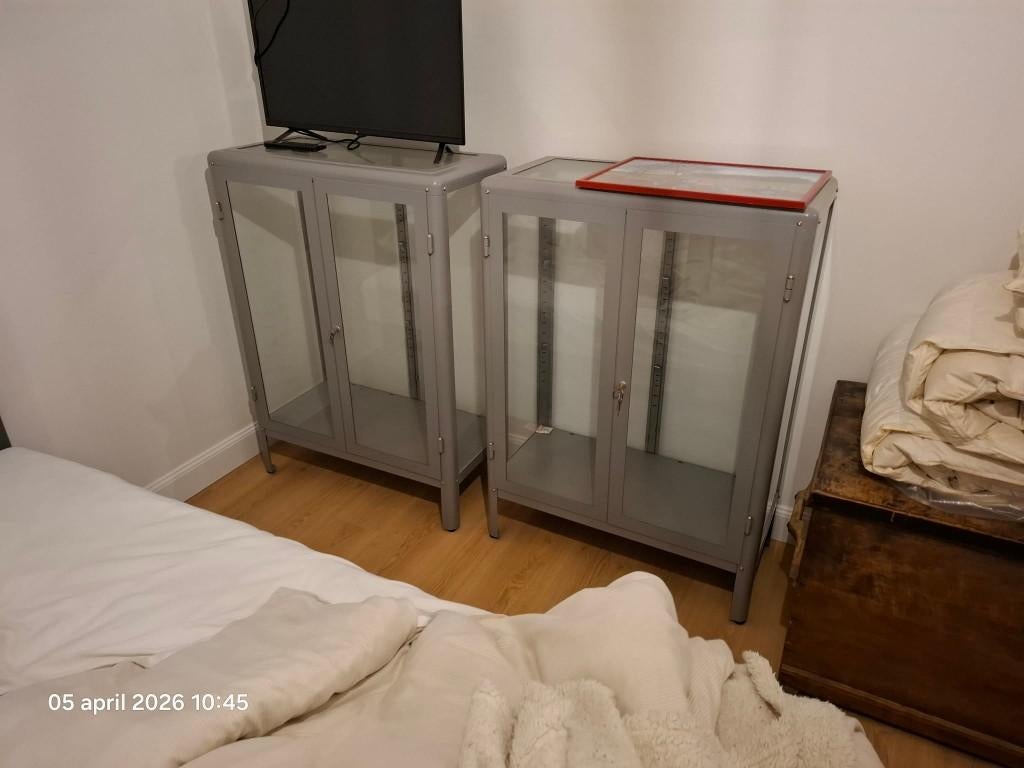 Vitrinekast Ikea, Ophalen, 100 tot 150 cm, 50 tot 100 cm, Zo goed als nieuw