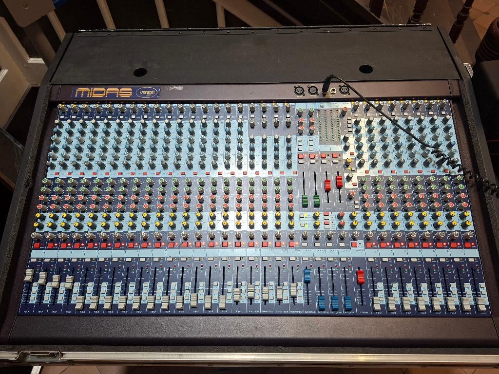 Midas Venice 320, Muziek en Instrumenten, Mengpanelen, Gebruikt, 20 kanalen of meer, Microfooningang, Ophalen