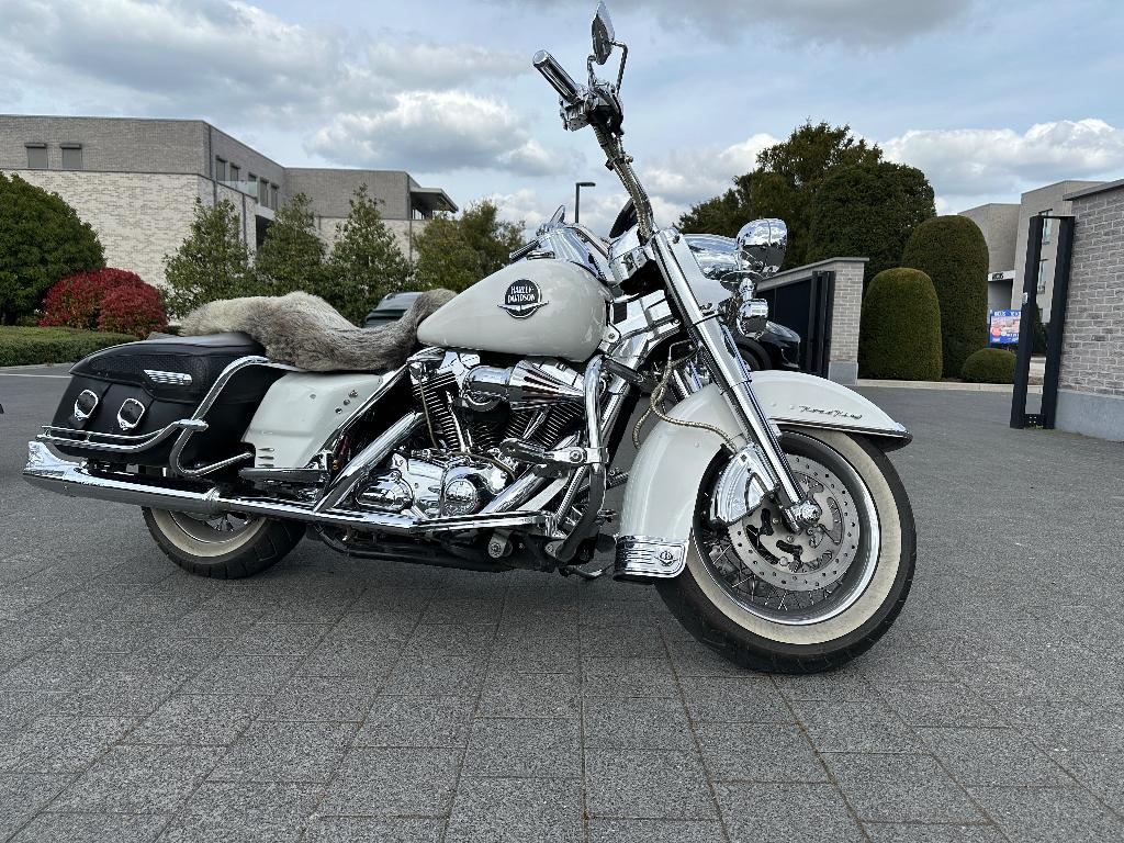 Harley Davidson Roadking, Motos, Occasion, Plus de 35 kW, Chopper, 2 cylindres